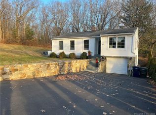 48 Lane St, Seymour, CT 06483