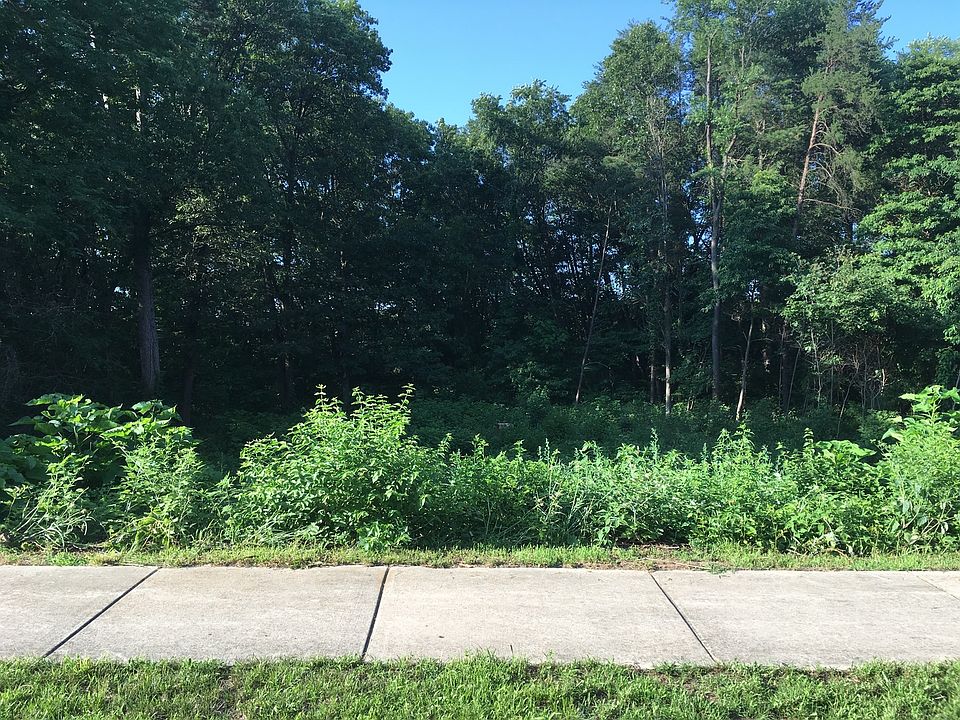 1st image of 258 Essex Way