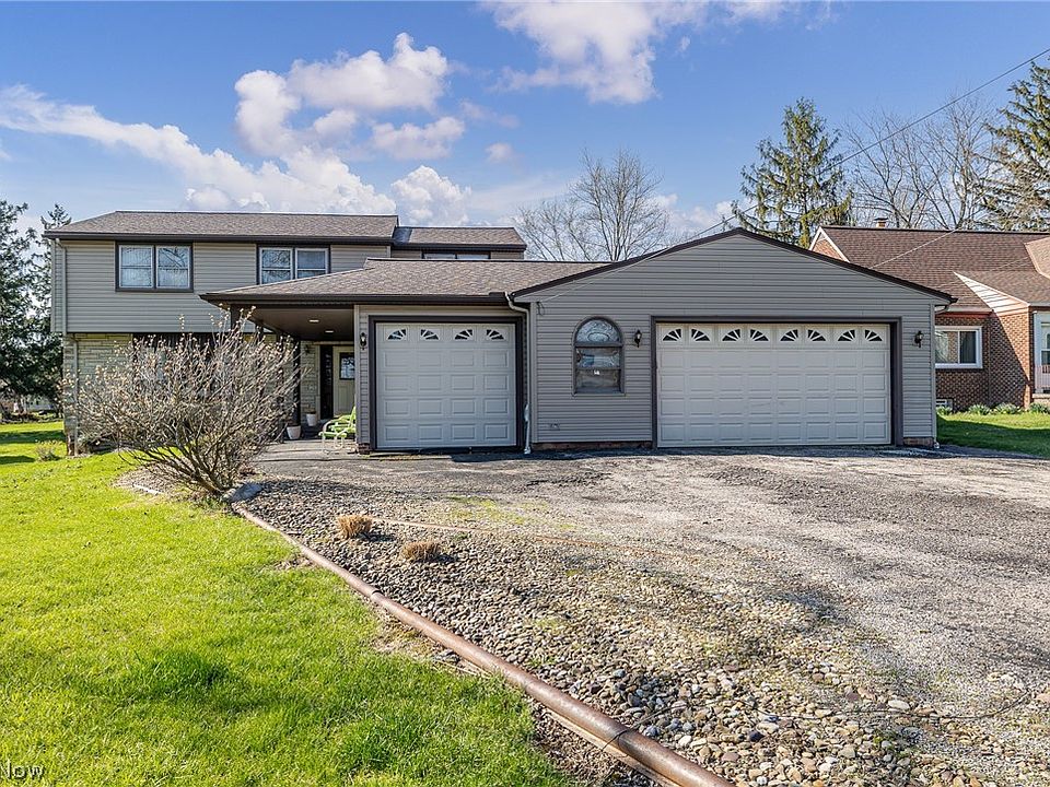 1st image of 490 Mapleview Dr