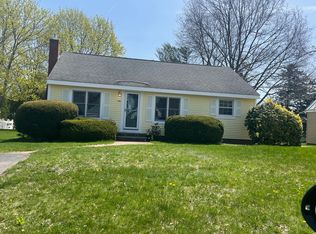 44 Acorn Rd, Hampton, NH 03842