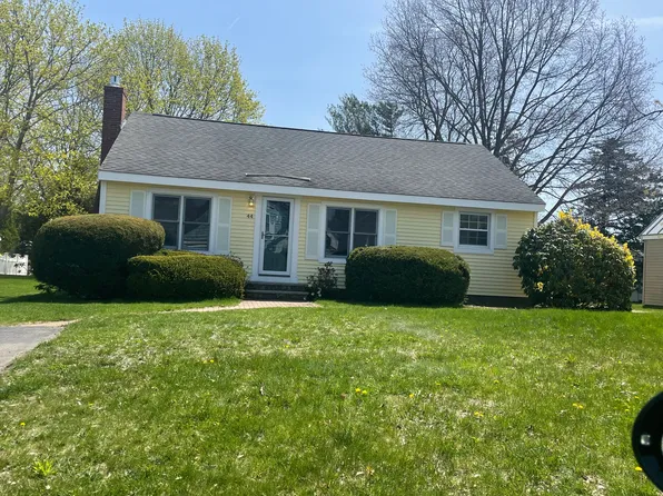 44 Acorn Rd, Hampton, NH 03842