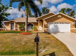 17564 Phlox Dr, Fort Myers, FL 33967