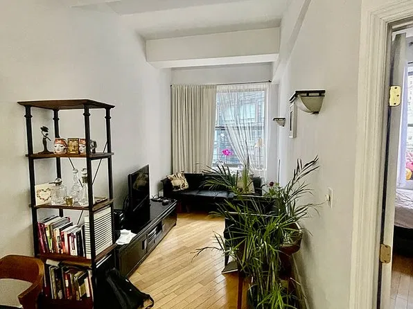 99 John St APT 1014, New York, NY 10038