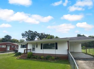 232 Greenfield Dr, Rossville, GA 30741