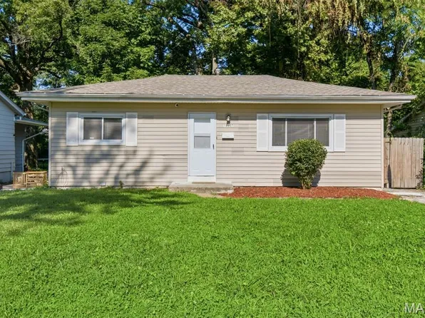 10537 Earl Dr, Saint Louis, MO 63136