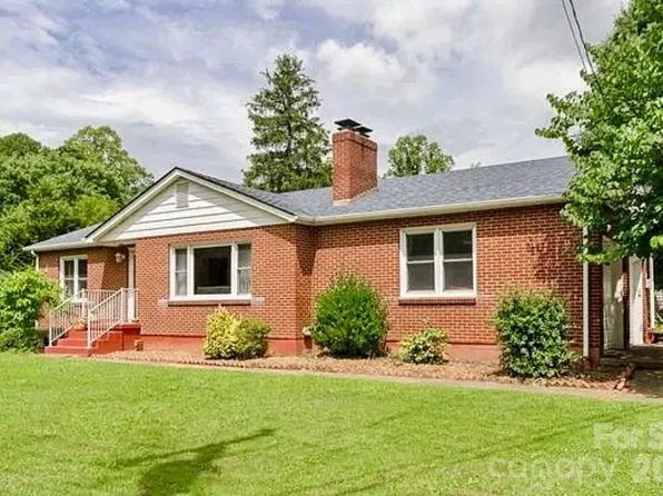 274 Old Haw Creek Rd, Asheville, NC 28805