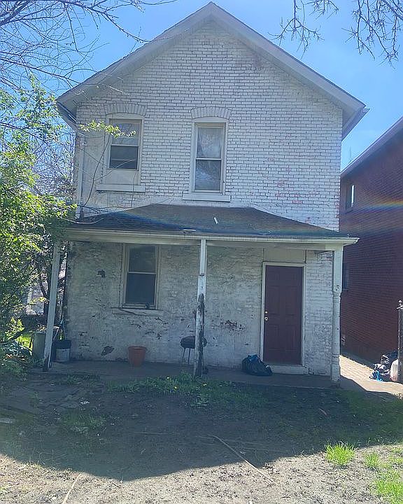 1st image of 25 Wood St