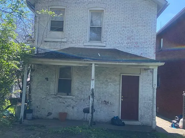 25 Wood St, Braddock, PA 15104