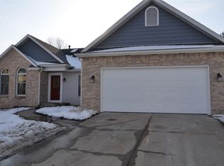 1016 Wheatly Ct, South Bend, IN 46614