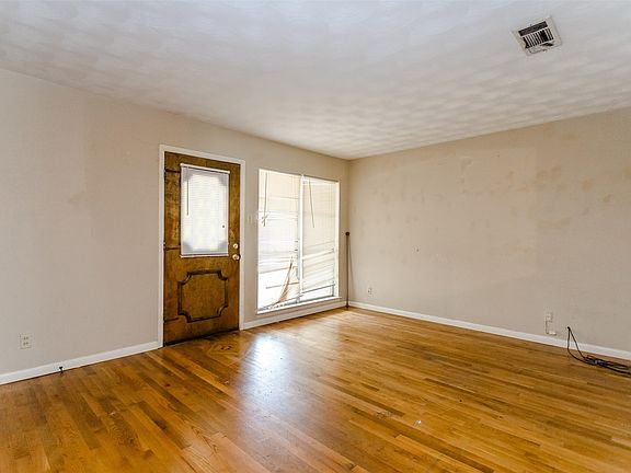 5th image of 511 Fairview Dr