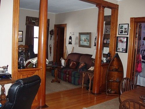 4th image of 109 Simmons Ave
