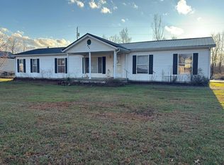 200 Sunset Dr, Clay City, KY 40312