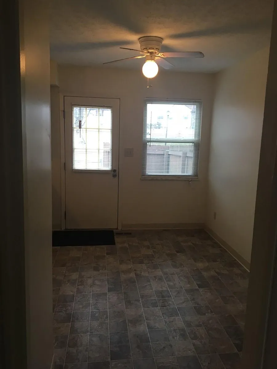 Building Photo - 5377 Shiloh Dr