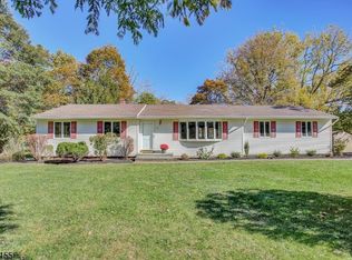 6 Elizabeth St, Basking Ridge, NJ 07920