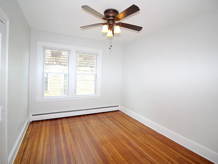 106 Grove St #1R — Photo 12