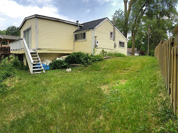 3rd image of 4763 Ennismore Dr