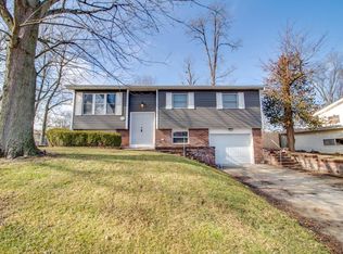 5802 Dogwood Ln, Godfrey, IL