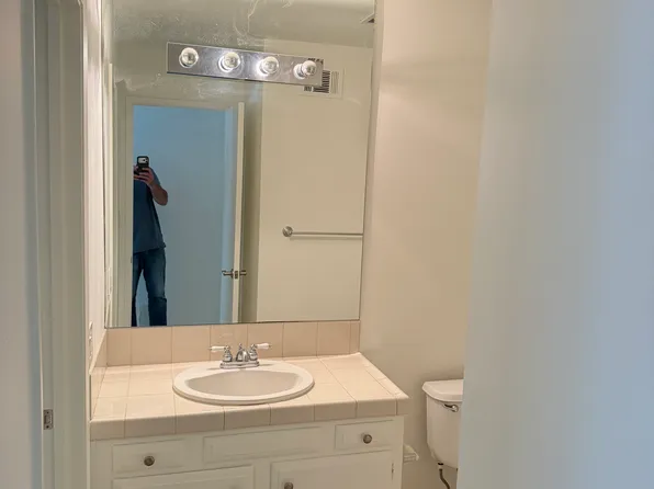 (undisclosed Address), Novato, CA 94945