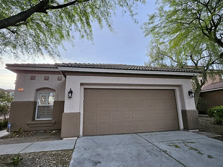 591 Vitano St — Photo 3
