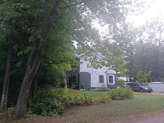 3rd image of 2533 Center St