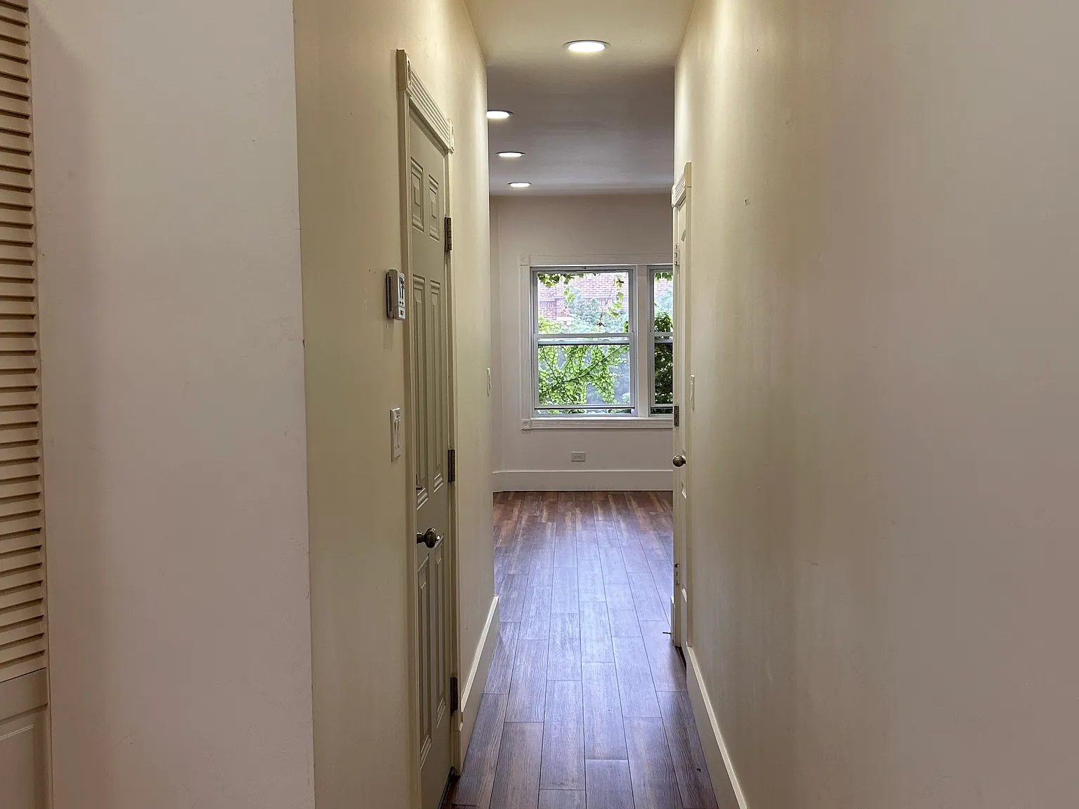 2 bed, 1406 sqft, $1,750 — Photo 1