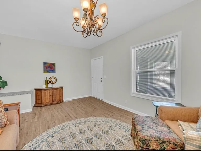 2942 Wayne Ave #1 — Photo 6