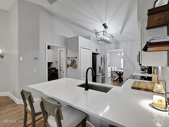 4th image of 13544 SOL Court