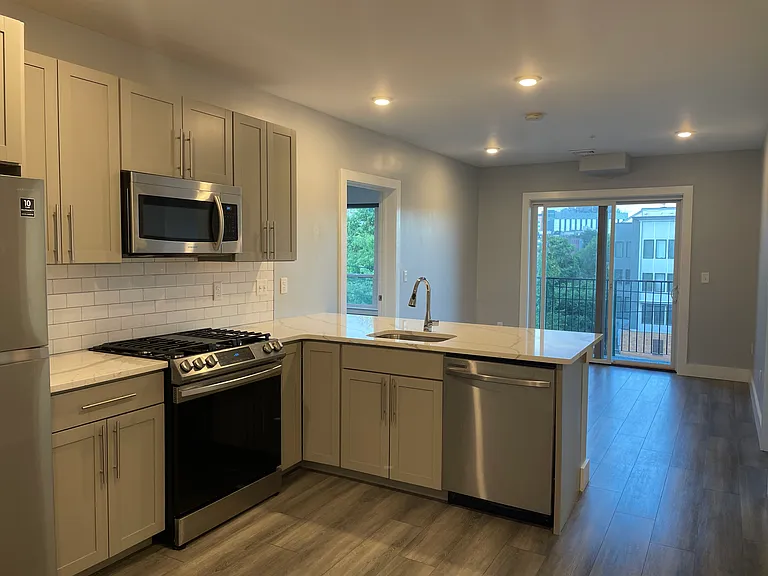 40 B St #309 — Photo 1