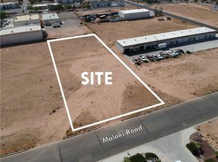 1 Malaki Rd, Apple Valley, CA 92308