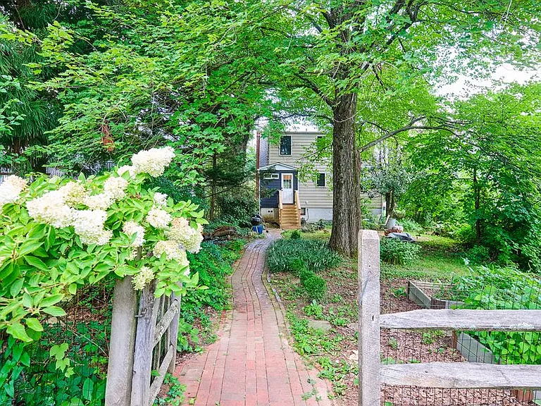119 Washington Grove Ln — Photo 25