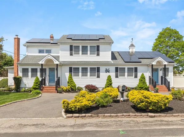 63 E Madison Street, East Islip, NY 11730