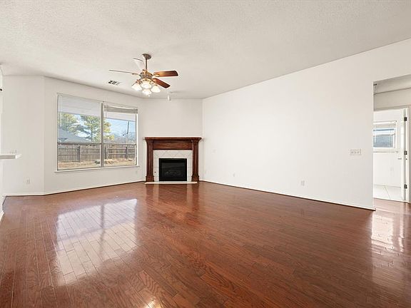 4th image of 1313 Melisa Dr
