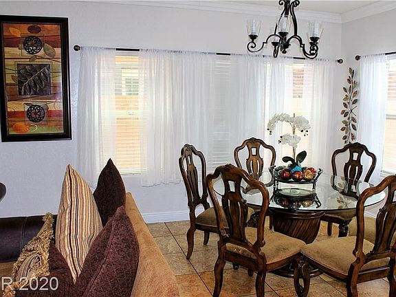 5th image of 10163 Longoria St