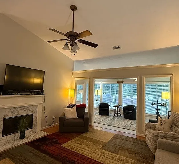 2920 Dogwood Creek Pkwy — Photo 1