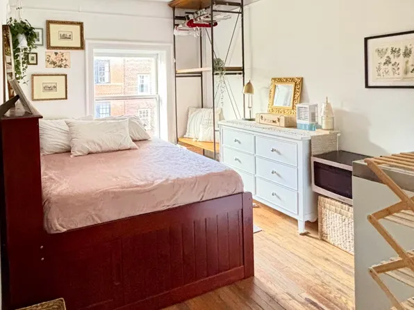 7 Montague Terrace image 7 of 10