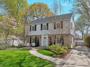 2033 Bennett Ave, Evanston, IL 60201