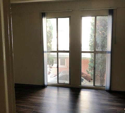 3rd image of 440 S Oxford Ave APT 10