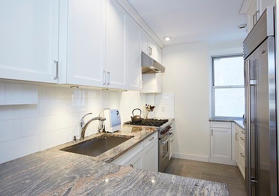 4th image of 940 Park Ave APT 8B