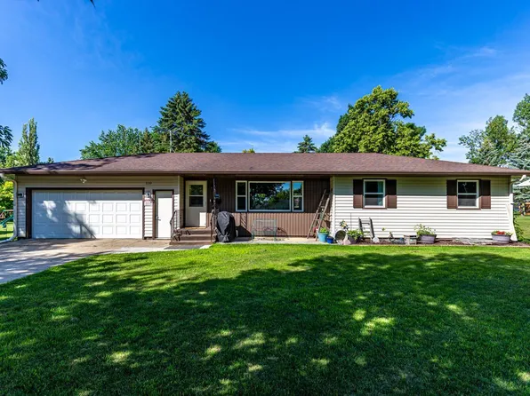 630 Westgate Cir, Hawley, MN 56549