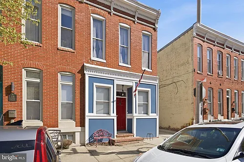 116 W Clement St Photo 1