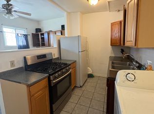 429 5th Ave APT 1, Troy, NY 12182
