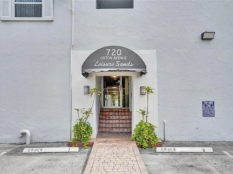 720 Orton Ave #404 — Photo 39
