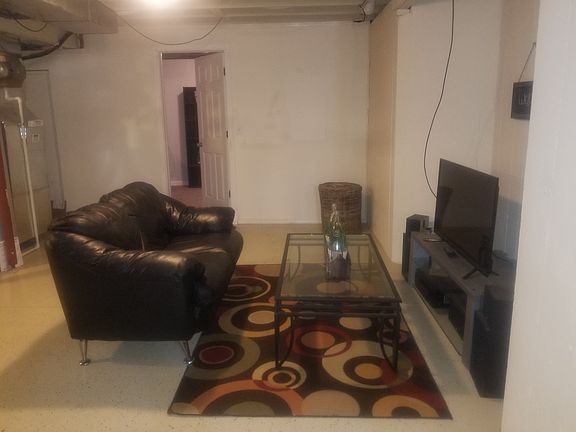 5th image of 309 N 14th St