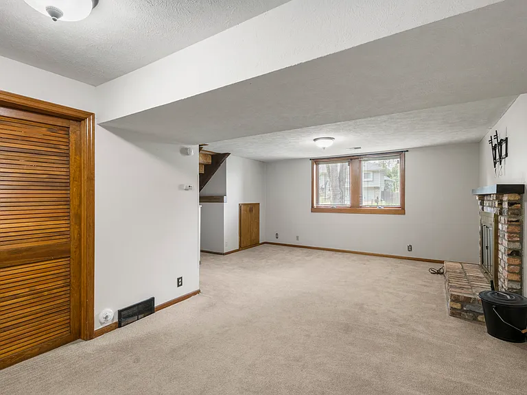 9705 S 21st Ave — Photo 43