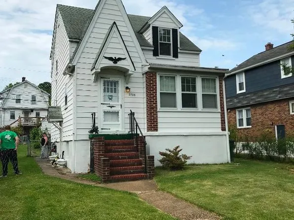 2706 Beechland Ave, Baltimore, MD 21214