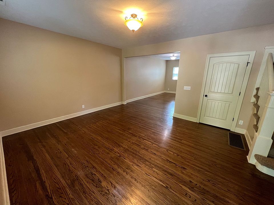 1st image of 1036 S 31st St #10-C1200
