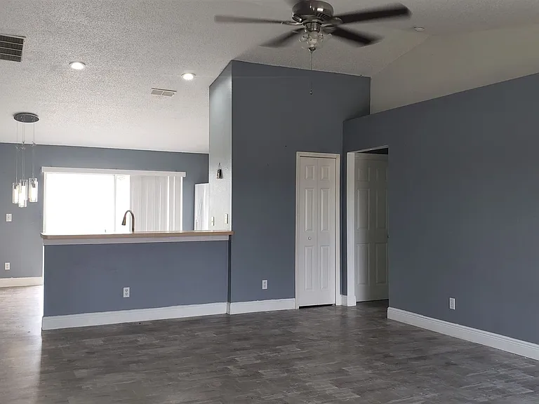 5141 Pine Needle Dr — Photo 3