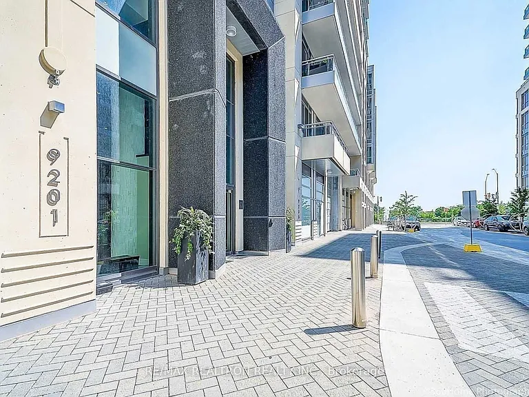 9201 Yonge St #703 — Photo 2