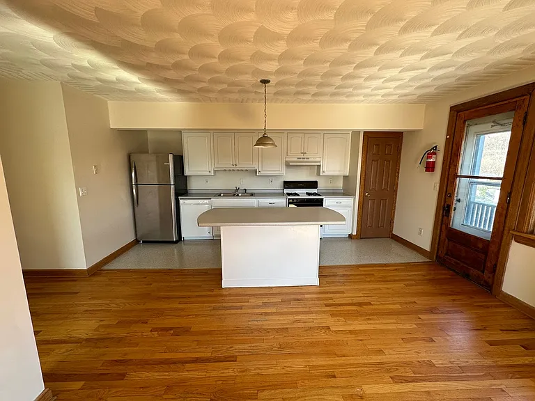 501 N Tioga Street — Photo 11