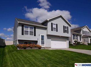 11160 Potter St, Omaha, NE 68142
